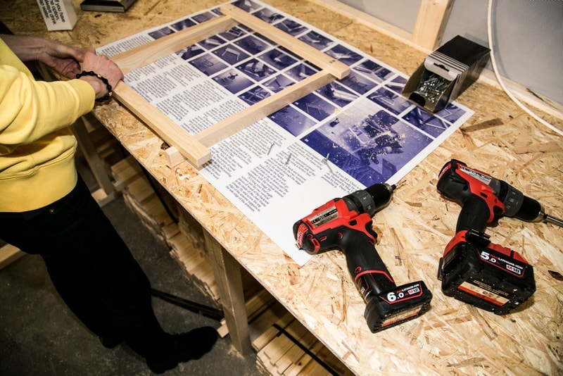 自分だけの “DIY CHAIR” を作れるヴァージル・アブロー max lamb マックス ラム ワークショップの様子をチェック virgil abloh workshop ワークショップ コペンハーゲン ヴァージル アブローCopenhagen International Fashion Fair コペンハーゲン インターナショナル ファッション フェア hypebeast