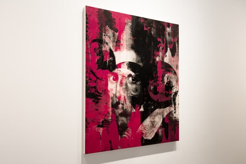 ヴァージル・アブロー x 村上隆によるヘッズ必見コラボアート展 “Future History” に潜入 クリエイティブシーンを牽引する両者のアイコンロゴを用いた数量限定Tシャツも発売中 Nike ナイキ コラボプロジェクト The Ten Off-White™️ オフホワイト 家具デザイナー Max Lamb マックス・ラム Kim Kardashian キム・カーダシアン アート Virgil Abloh ヴァージル・アブロー 現代アーティスト 村上隆 イギリス ロンドン Gagosian Gallery ガゴシアン・ギャラリー Future History クロスアローロゴ フラワーモチーフ LIFE ITSELF スケルトンハウス Kaikai Kiki カイカイキキ Tシャツ EMPTY R _ _ M ポップアップストア HYPEBEAST ハイプビースト