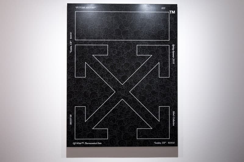 ヴァージル・アブロー x 村上隆によるヘッズ必見コラボアート展 “Future History” に潜入 クリエイティブシーンを牽引する両者のアイコンロゴを用いた数量限定Tシャツも発売中 Nike ナイキ コラボプロジェクト The Ten Off-White™️ オフホワイト 家具デザイナー Max Lamb マックス・ラム Kim Kardashian キム・カーダシアン アート Virgil Abloh ヴァージル・アブロー 現代アーティスト 村上隆 イギリス ロンドン Gagosian Gallery ガゴシアン・ギャラリー Future History クロスアローロゴ フラワーモチーフ LIFE ITSELF スケルトンハウス Kaikai Kiki カイカイキキ Tシャツ EMPTY R _ _ M ポップアップストア HYPEBEAST ハイプビースト
