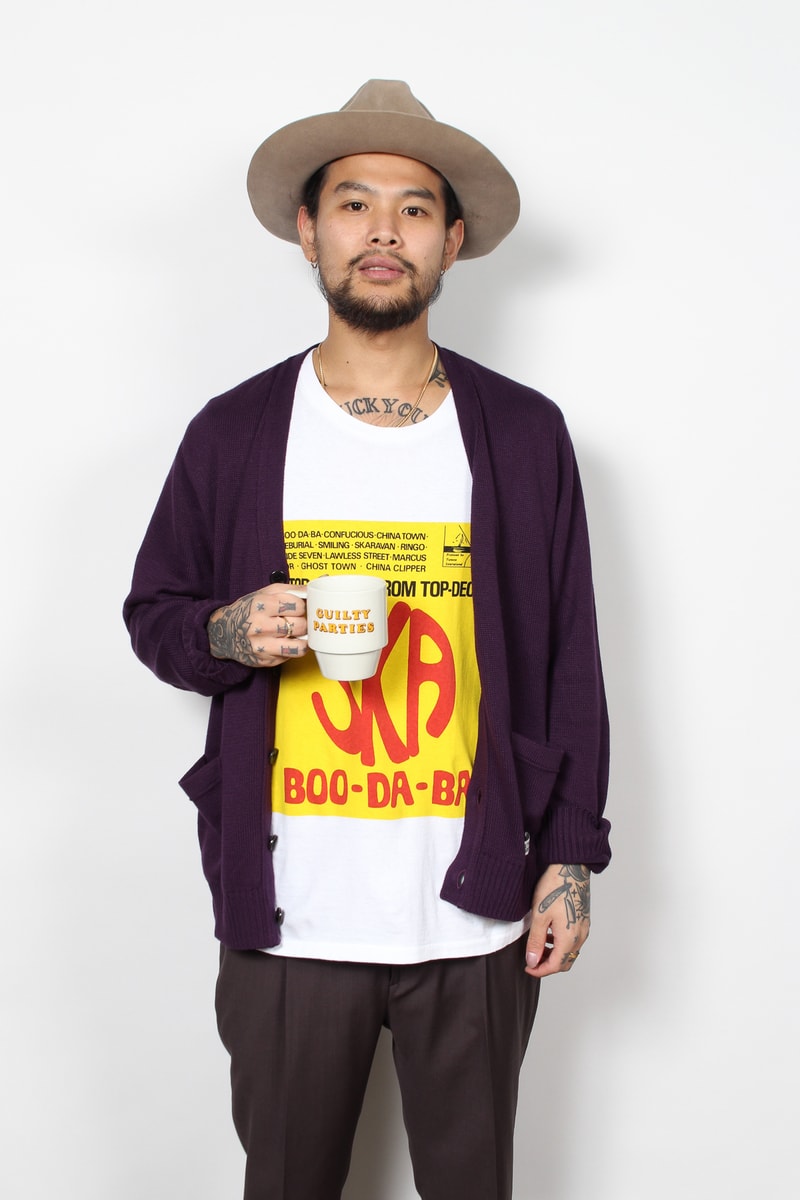 最高級のハワイアンシャツが多数展開される WACKO MARIA 2018年春夏コレクション カンナビス使用の合法化を強く主張する雑誌『High Times』に加え、写真界の巨匠・森山大道とのコラボレーションアイテムも登場 男をあげるブランド、〈WACKO MARIA（ワコ マリア）〉の春夏シーズンがいよいよ始動する。〈WACKO MARIA〉の象徴とも言えるハワイアンシャツは、今季も他を圧倒する最高のラインアップに。ヴィンテージものが高値で取引されている和柄やパイナップル柄、さらにはタトゥーアーティストのTim Lehi（ティム・リーハイ）、嗜好品としてのカンナビス使用の合法化を強く主張するアメリカの雑誌『High Times』とのコラボレーションピースも登場。また、ビッグサプライズとして写真界の巨匠・森山大道をパートナーに招聘したダブルネームも言及せずにはいられないだろう。  その他にも〈WACKO MARIA〉らしい上質な仕立てのアパレルが多数ラインアップした2018年春夏コレクションは、2月10日（土）に第1弾のデリバリーが開始。上のフォトギャラリーから新シーズンの予習を済ませ、今のうちに気になるアイテムにピントを合わせておこう。  同ブランドにスポットライトを当てた『HBX』のオリジナルエディトリアル“When Birds Migrate”もあわせてご確認を。