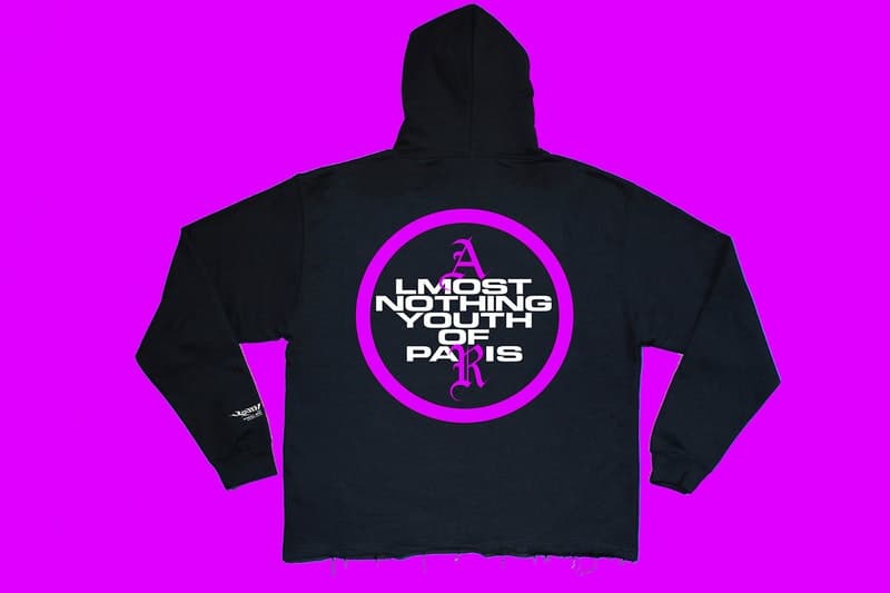 パリの新星メディア YOUTH OF PARIS より定番グラフィックフーディの新色が登場 昨年話題を呼んだ〈Vetements〉風のアイコンロゴフーディもカムバックか? Alexandre Querol Lopez アレックス・ロペス パリ ウェブマガジン YOUTH of PARIS ユース オブ パリス フーディ House Burn 炎に包まれた家 グラフィックデザイン Dark Purple Neon Yellow Frozen Metarica メタリカ Vetements ヴェトモン KNOW WAVE ノーウェーブ HYPEBEAST ハイプビースト