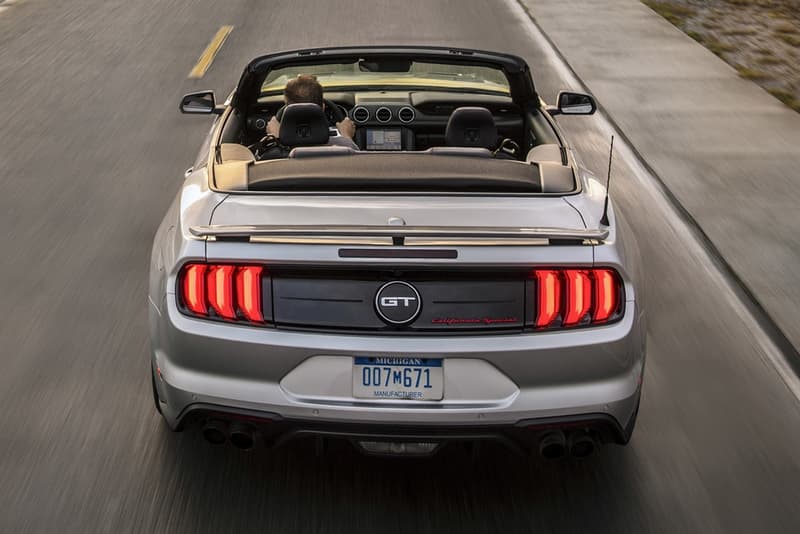 Ford が2019年に向けて Mustang の新型モデル＆追加オプションを公開 復刻デザインから「Bang & Olufsen」サウンドシステムまで既存のモデルを大胆にアップグレード 高級車 アメリカ Ford フォード マスタング AutoBlog サイドストライプ エンブレム スポーティ 5スポークホイール Mustang GT California Special エクステリア Velocity Blue Need for Green Bang & Olufsen プレイサウンドシステム HYPEBEAST ハイプビースト