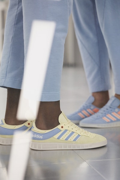 adidas Originals より旅行者向けのラグジュアリーなアイテムが並ぶ Oyster Holdings との初コラボコレクションが登場 アディダス オリジナルス オディオリ オイスター HYPEBEAST ハイプビースト
