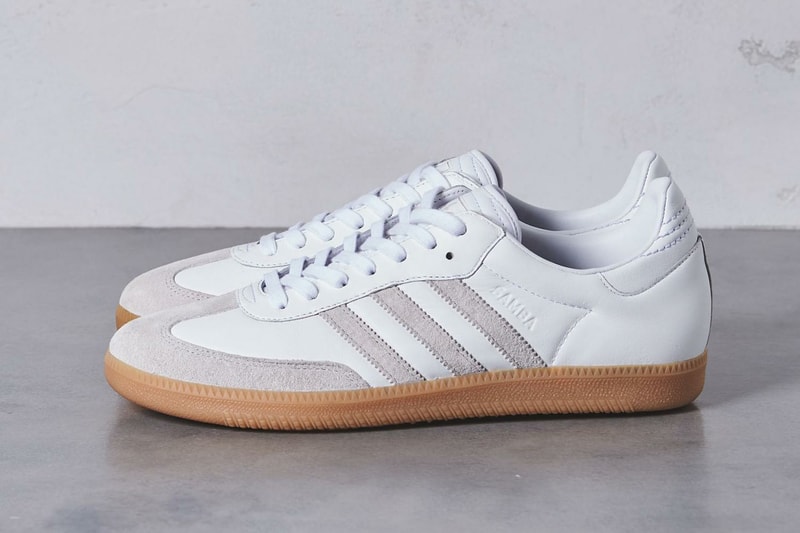 UNITED ARROWS が adidas に別注を依頼したジャーマントレーナー仕様の Samba 〈adidas〉の数あるスニーカーの中で最も歴史あるモデルのひとつがミリタリーなビジュアルを纏って登場 購買意欲を駆り立てるトッピクを絶え間なく投下する『UNITED ARROWS（ユナイテッド アローズ）』と〈adidas（アディダス）〉のタッグから、ジャーマントレーナーの配色を落とし込んだSambaがリリース決定。OGの誕生は、遡ること1950年。同モデルはサッカーシューズとして産声をあげるも、その普遍的なデザインはスケーターを筆頭にストリートに身を置く人々から時代を超えて支持され、市場の数あるスニーカーの中でもベストセラーと形容されるにふさわしい名作である。『UNITED ARROWS』の別注では、軍用スニーカーながらシンプルさと上品さを兼ね備え、メゾンブランドもリリースする定番スニーカーの代表格となったジャーマントレーナー仕様だけに、直感的に「欲しい」と思った方も多いのではないだろうか。  adidas Samba for UNITED ARROWSは4月6日（金）より『UNITED ARROWS』全店で発売されるが、すでにオンラインストアでは先行予約を受け付けているので、気になる方はお早めに。  また、Sambaと言えば〈BAPE®️（べイプ）〉とのコラボモデルもリークされたばかりなので、こちらのニュースもあわせてご確認を。