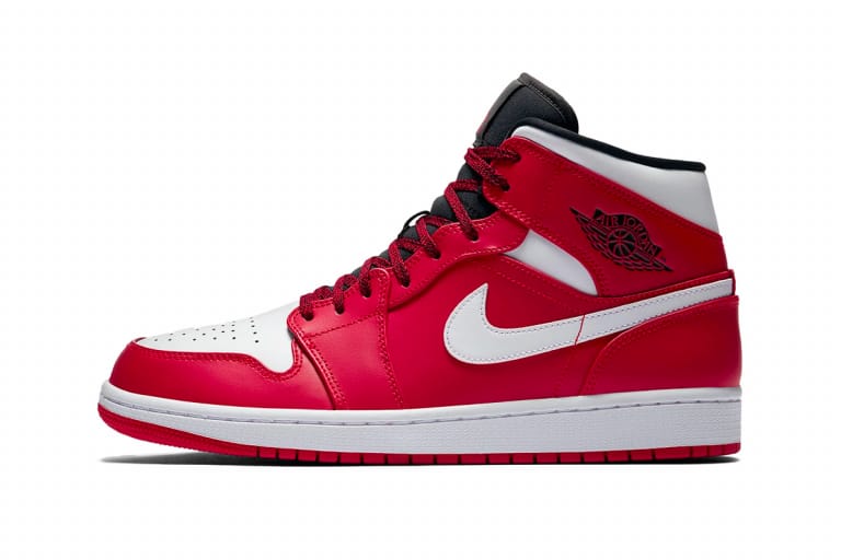 ブラックの割合を極端に減らした Air Jordan 1 Mid “Chicago” が登場