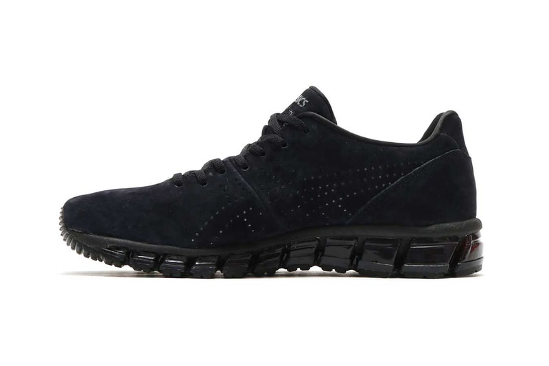モードにもストリートにも対応する atmos x ASICS GEL-INST.360-WORLDWIDE EXCLUSIVE- 〈Nike(ナイキ)〉の“Animal”パックのリリースに先駆けて、『atmos(アトモス)』が〈ASICS(アシックス)〉と手を組み、モードにもストリートにも対応する逸足、GEL-INST.360-WORLDWIDE EXCLUSIVE-を市場に送り出した。去る3月17日(土)、「atmos con Vol.4」の会場限定で24足のみ発売されたモデルの別カラーを纏っての登場となる本作は、ブラックベースのデザインを踏襲し、シルバーのレタリングを採用。GEL-QUANTUM 360のDNAを受け継ぐソールにはGEL素材を360°使用することで、足裏全体のコンフォートな履き心地を実現することに成功している。 GEL-INST.360-WORLDWIDE EXCLUSIVE-は18,000円(税抜)で、現在『atmos』のオンラインストアから購入が可能。また、「atmos con Vol.4」で『HYPEBEAST』が敢行した足元スナップ“#OnFeet”も見逃し厳禁だ。
