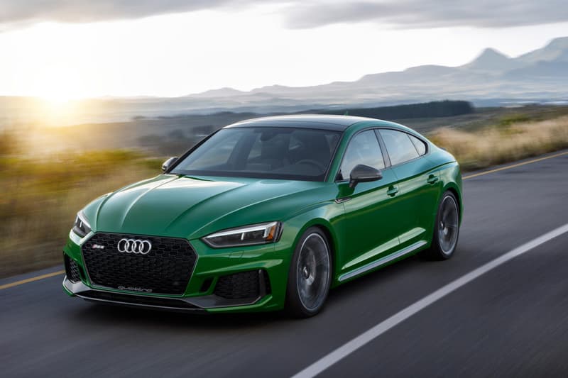 Audi が圧倒的なパワーと実用的なスペックを装備した新型 “RS5 Sportback” を公開 「Audi」が持つラグジュアリーな佇まいだけでなく、走り屋も魅了する最新エンジンが隠された至高の一台が登場