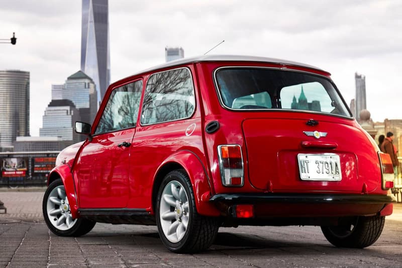 クラシック Mini のレトロな風貌はそのままに最新技術を用いて電気自動車化されたスペシャルモデルが発表 ミニ EV HYPEBEAST ハイプビースト