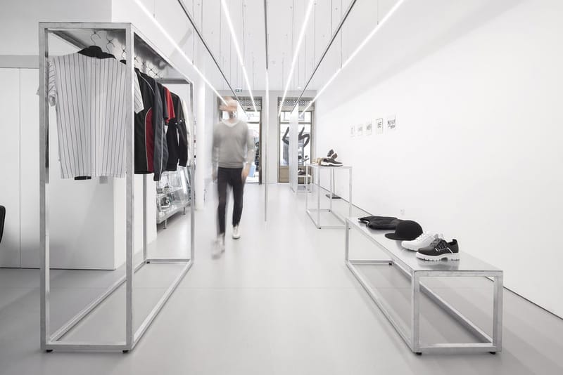 ミニマリストによるミニマリストのための近未来的なリテールスペース