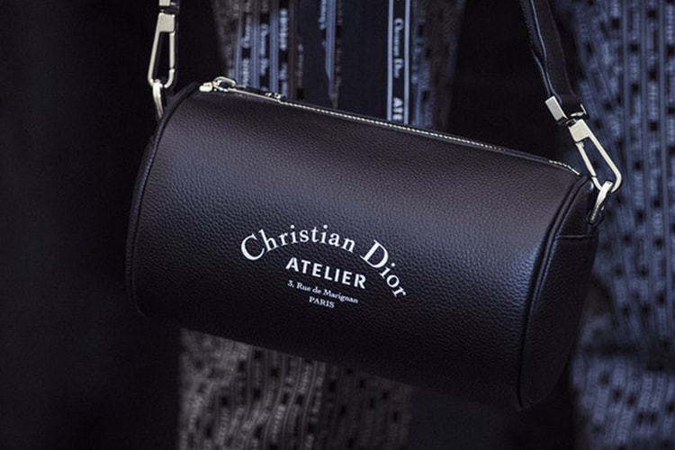 Dior Homme よりアトリエの住所をプリントした高級感漂うバッグコレクションが登場
