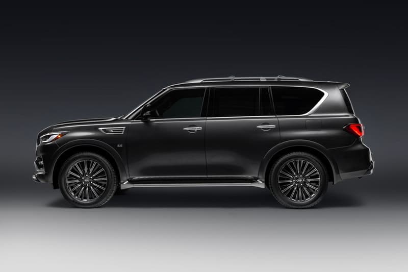 Infiniti QX80 から高級で金属的光沢感を放つリミテッドエディションが登場 大人の男を虜にする大型SUVの堅牢なフォルムに一層ラグジュアリーな要素を加えた「日産」の意欲作 Infiniti QX80は、どこにでも存在するただのSUVではない。「日産」が誇る先進技術を搭載し、パワフルな走りと広々とした室内空間を特徴とする大型SUVは、小慣れた大人の男たちをも虜にしてしまう極上のドライビング体験を提供してくれる一台なのだ。 微調整を加えた限定エディション“Anthracite Gray”は、無骨な22インチ9本スポークアルミホイールを履き、ステンレス製のスチールランニングボード、光沢感のあるクロームグリル、ルーフレール、改良版のフロント/リアバンパーなど、エクステリアは文句なしの仕上がり。また、7人乗りのゆとりある車内は、2トーンのセミアニリンレザーを纏うアルカンタラシート、気孔入りのアッシュウッドトリム、最高級スエードのヘッドライナーと細部まで抜かりなく、400Hp/5.6リッターV8気筒エンジンと「日産」の新しい荷重コントロール技術“Hydraulic Body Motion Control”のコンビネーションが、オンロードでの操縦安定性および乗り心地を高度に両立している。 その他にも車線逸脱防止支援システム、インテリジェントクルーズコントロール(全車速追従・ナビ協調機能付)、インテリジェント ルームミラーなどを搭載し、ドライバー目線で設計されたInfiniti QX80は、現代版SUVの中でも最高位に位置するモデルのはずだ。 クルマ好きの方は、「Lexus(レクサス)」が発表した650台限定のRC F Sport Blackラインや、2019年に向けたMustang(マスタング)の新型モデルなどもあわせてご確認を。 HYPEBEAST ハイプビースト