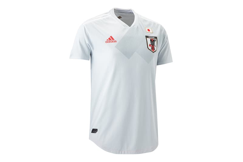 W杯前最後の欧州遠征に先駆けて Adidas がサッカー日本代表新アウェイユニフォームを発表 Hypebeast Jp W杯前最後の欧州遠征に先駆けて Adidas がサッカー日本代表新アウェイユニフォームを発表 Hypebeast Jp