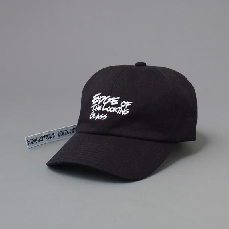 KIM JONES GU PRODUCTION フットウェア&アクセサリーカタログ 驚きの価格で展開されるアイコニックなキャラものや個性豊かな色合いを纏ったグッズ類をチェック Louis Vuitton ルイ・ヴィトン Kim Jones キム・ジョーンズ UNIQLO ユニクロ 姉妹ブランド GU ジーユー カプセルコレクション 限定復刻 リーズナブル フットウェア アクセサリーコレクション ベースボールキャップ レースアップシューズ スリッポン バックパック KIM JONES シャワーサンダル カラーブロッキング アンクルソックス サイケデリック KIM JONES GU PRODUCTION Dover Street Market Ginza ドーバーストリートマーケット ギンザ オンラインストア HYPEBEAST ハイプビースト