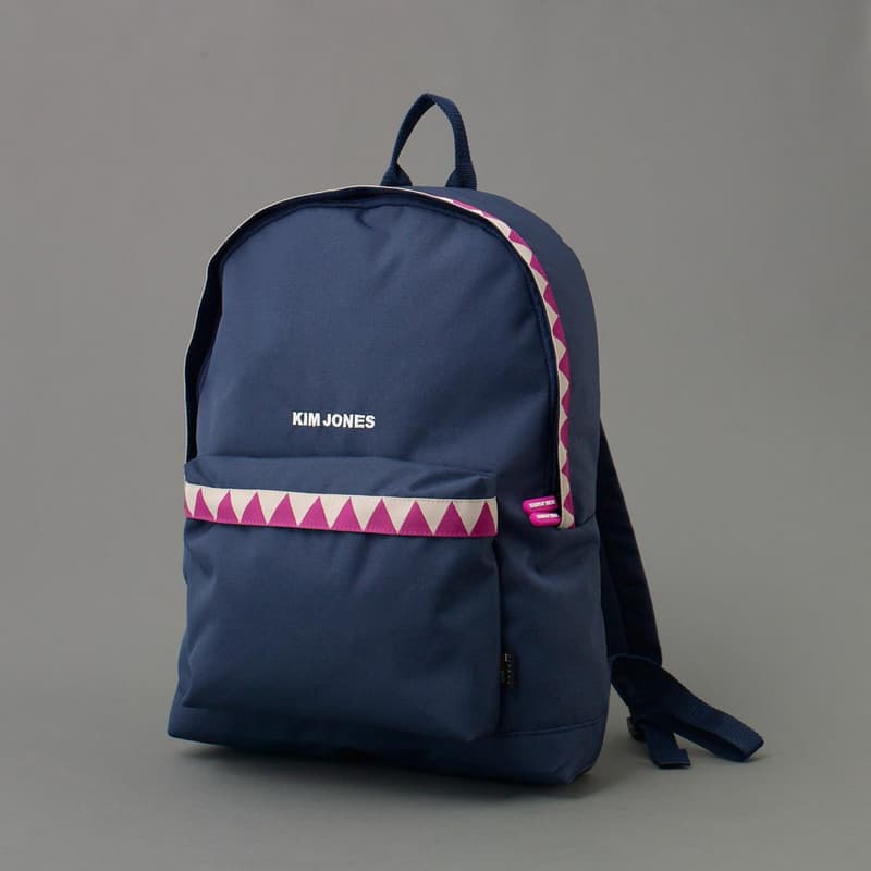 KIM JONES GU PRODUCTION フットウェア&アクセサリーカタログ 驚きの価格で展開されるアイコニックなキャラものや個性豊かな色合いを纏ったグッズ類をチェック Louis Vuitton ルイ・ヴィトン Kim Jones キム・ジョーンズ UNIQLO ユニクロ 姉妹ブランド GU ジーユー カプセルコレクション 限定復刻 リーズナブル フットウェア アクセサリーコレクション ベースボールキャップ レースアップシューズ スリッポン バックパック KIM JONES シャワーサンダル カラーブロッキング アンクルソックス サイケデリック KIM JONES GU PRODUCTION Dover Street Market Ginza ドーバーストリートマーケット ギンザ オンラインストア HYPEBEAST ハイプビースト