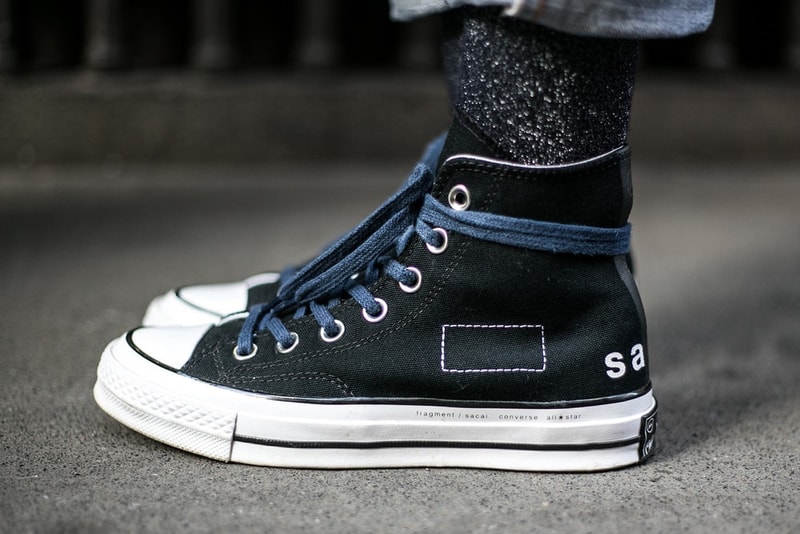 #OnFeet at London Street 3月編 スニーカーヘッズお馴染みの即完モデルからコアなブランドまで、幅広い顔ぶれとなった大人気足元スナップ企画の最新版 カルチャーの震源地であるイギリスに拠点を置く『HYPEBEAST』のロンドンチームが、ストリートで大人気足元スナップ企画“#OnFeet”を敢行した。〈Nike(ナイキ)〉ではVirgil Abloh(ヴァージル・アブロー)のAir Jordan 1を筆頭に、Jeff Staple(ジェフ・ステイプル)のDunk Low “Black Pigeon”、〈Levi's®(リーバイス)〉コラボのAir Jordan 4など、ヘッズお馴染みの即完モデルを確認。また、〈J.W.Anderson(J.W.アンダーソン)〉x〈Converse(コンバース)〉の今季モデル、〈Vetements(ヴェトモン)〉x〈Reebok (リーボック)〉の落書きInstapump Fury、〈Balenciaga(バレンシアガ)〉のTriple S、そして「LVMH Prize 2018」の最終候補にノミネートされた井野将之が手がける〈doublet(ダブレット)〉のカオスパッチスニーカーなど、『HYPEBEAST』が選出した2018年3月のベスト足元スナップには今流行りのチャンキータイプから個性的な表情のものまで、多様多種なスニーカーが収められている。 あわせて、SSS級のレア度を誇る逸足の撮影に成功した「atmos con Vol.4」の“#OnFeet”もお見逃しなく。 HYPEBEAST ハイプビースト