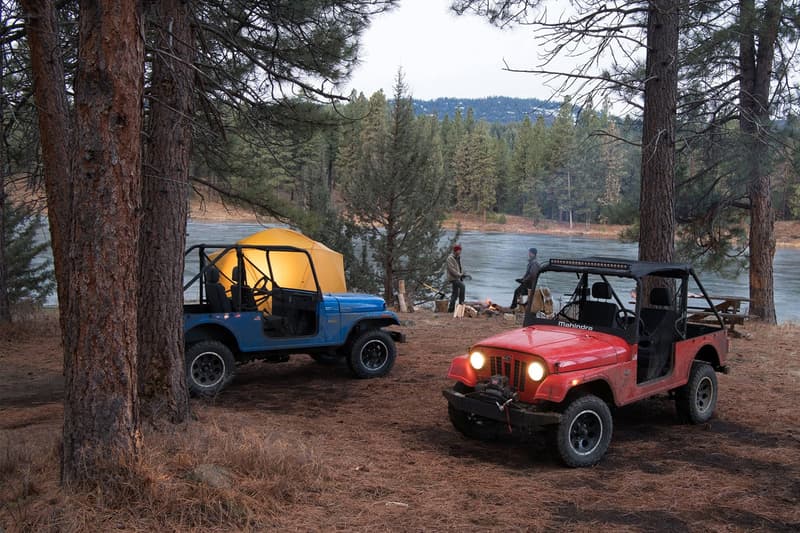 Mahindra Roxor Jeep SUV Red Blue Car