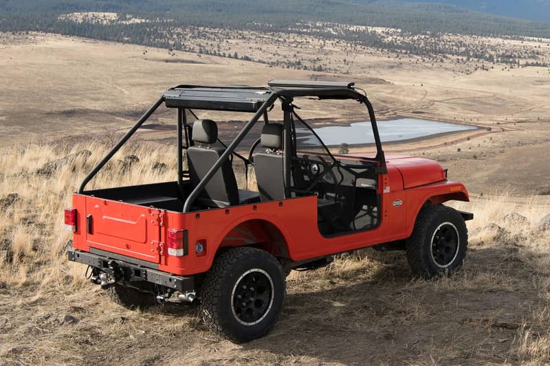Mahindra Roxor Jeep SUV Red Blue Car