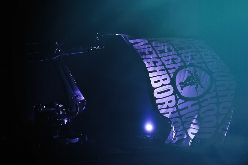 ファッションウィークに初参戦した NEIGHBORHOOD の “Project ATR Show” をプレイバック デジタルハードコアの始祖、Atari Teenage Riotを招聘したパフォーマンスに込められた〈NEIGHBORHOOD〉のメッセージとは