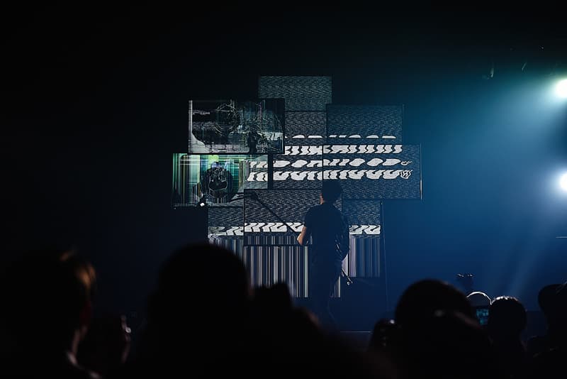 ファッションウィークに初参戦した NEIGHBORHOOD の “Project ATR Show” をプレイバック デジタルハードコアの始祖、Atari Teenage Riotを招聘したパフォーマンスに込められた〈NEIGHBORHOOD〉のメッセージとは