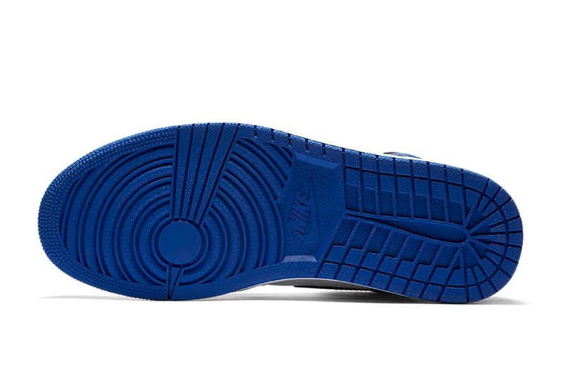 フルグレインレザーで高級感を手に入れた Air Jordan 1 “White/Royal” の日本発売情報が判明 どこか懐かしさを漂わす完売必至のヘッズ注目モデルが遂にスタンバイ Virgil Abloh ヴァージル・アブロー Nike ナイキ コラボプロジェクト The Ten 第2弾 有力情報 Jordan Brand ジョーダン ブランド 2018年 Bred Toe 伝説的カラー Air Jordan 1“White/Royal” オフィシャルリリース Instagram ディテールルック Chicago フルグレインレザー Royal SNKRS アニマル柄 Nike Air Max 95“atmos” インスタグラム 通販 オンライン HYPEBEAST ハイプビースト