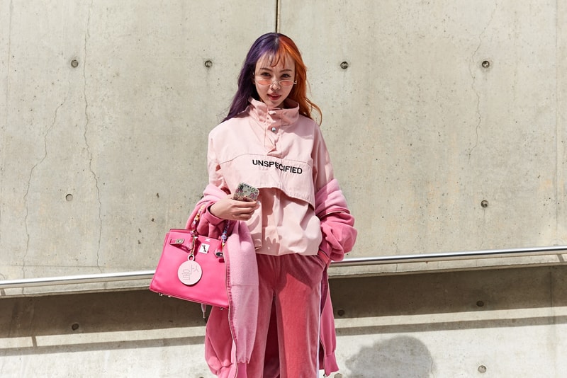 Streetsnaps:Seoul Fashion Week Fall/Winter 2018 ストリートスナップ:2018年秋冬ソウルファッションウィーク 巧みな色使いやグラフィカルなプロダクトの取り入れ方から感じ取る韓国独自のファッションカルチャー