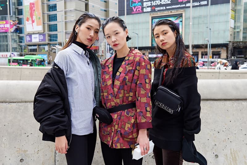 Streetsnaps：Seoul Fashion Week Fall/Winter 2018  ストリートスナップ：2018年秋冬ソウルファッションウィーク 巧みな色使いやグラフィカルなプロダクトの取り入れ方から感じ取る韓国独自のファッションカルチャー