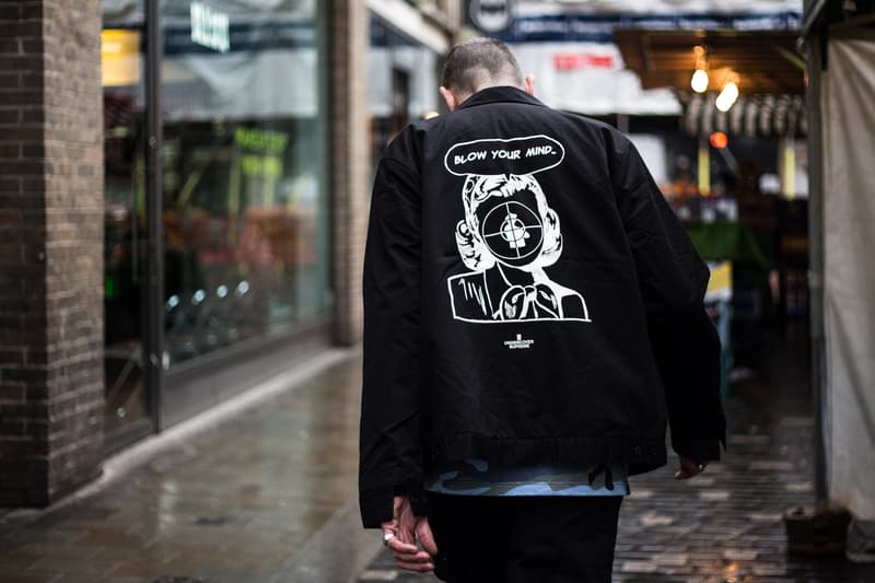 ロンドンにおける Supreme x UNDERCOVER x Public Enemy 最新コラボローンチ日の様子をフォトレポート お国柄が垣間見えるロンドンヘッズたちの指名買いアイテムをチェック UNDERCOVER アンダーカバー ロングアイランド 社会派ヒップホップユニット Public Enemy パブリック・エナミー Supreme シュプリーム 3rdアルバム Fear of a Black Planet ダウンジャケット 開襟シャツ Dr. Martens ドクターマーチン 3ホールシューズ Nike ナイキ adidas アディダス トラックジャケット スウェットパーカ シーズナブル ステッカー ポスター HYPEBEAST ハイプビースト