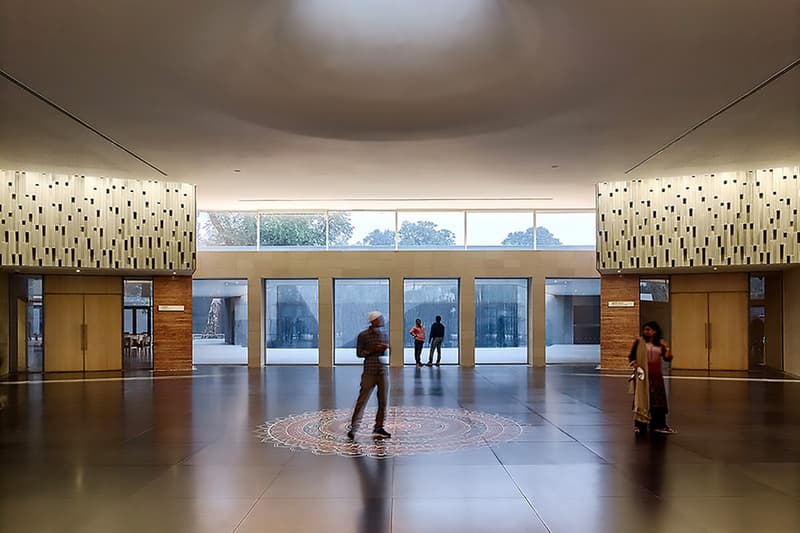 インド古来の歴史と伝統を受け継ぐ複合型施設 The Bihar Museum をチェック 自然と調和した落ち着きのある同施設は日本とインドの一流建築会社が共同デザイン 建築会社 MAKI AND ASSOCIATES マキ アンド アソシエイツ インド・ムンバイ Opolis オポリス The Bihar Museum ビハール美術館 古代インド パトナ COR-TEN®️ 平屋 複合型施設 チル ポルトガル ポルト ミニマリスト PRUDÊNCIO studio HYPEBEAST ハイプビースト