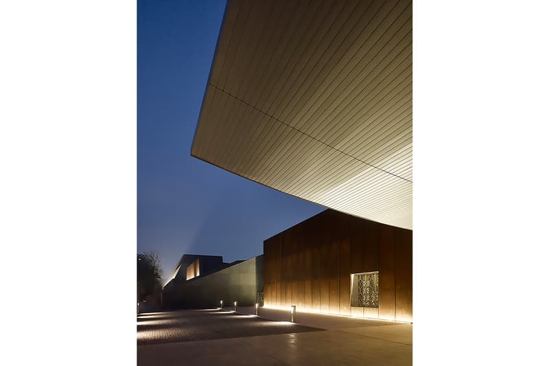 インド古来の歴史と伝統を受け継ぐ複合型施設 The Bihar Museum をチェック 自然と調和した落ち着きのある同施設は日本とインドの一流建築会社が共同デザイン 建築会社 MAKI AND ASSOCIATES マキ アンド アソシエイツ インド・ムンバイ Opolis オポリス The Bihar Museum ビハール美術館 古代インド パトナ COR-TEN®️ 平屋 複合型施設 チル ポルトガル ポルト ミニマリスト PRUDÊNCIO studio HYPEBEAST ハイプビースト