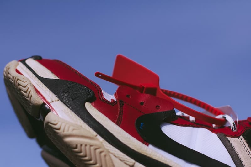 謎のシューズデザイナーが Balenciaga Triple S のソールユニットを搭載したカスタム Air Jordan 1“The Ten” を公開 近年で最もHYPEなフットウェアを融合させたヘッズ垂涎のダッドスニーカーが誕生 Virgil Abloh ヴァージル・アブロー Nike ナイキ コラボプロジェクト The Ten ＠searleivy カスタムシューズ Air Jordan 1 ソールユニット Balenciaga バレンシアガ 3層構造チャンクソール HYPEBEAST ハイプビースト