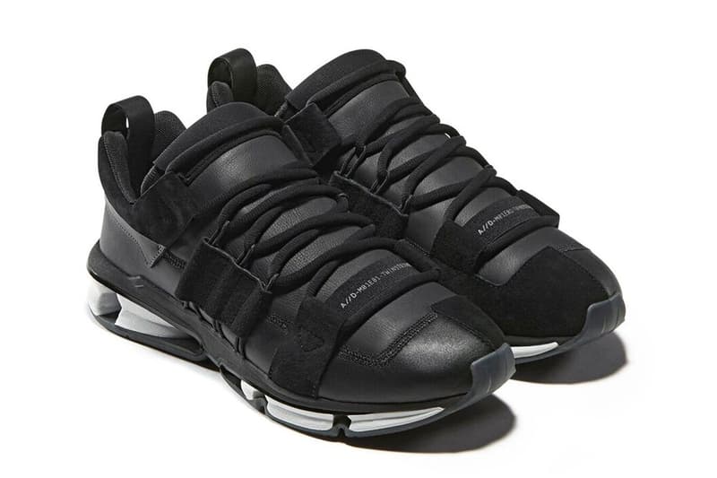 adidas Consortium よりリュクスな佇まいを醸す新作 Twinstrike ADV が登場 従来のメッシュアッパーからプレミアムナッパレザーに置き換えたアップグレードモデルが爆誕 Drake ドレイク Jordan Brand ジョーダン ブランド adidas アディダス 禁断の移籍 最上級フットウェアライン adidas consortium アディダスコンソーシアム Twinstrike ADV プレミアムナッパレザー Core Black HYPEBEAST ハイプビースト
