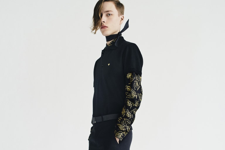 巧みなアイコン使いで古典的な要素をプラスした Dior Homme 最新カプセルコレクション “Gold”