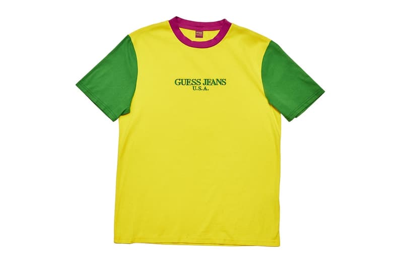 ショーン・ワザーズプーン x GUESS Jeans U.S.A. のコラボTシャツ一覧 西海岸の陽気な雰囲気を体現した夏にガシガシ着たいS/S Tシャツが豊富にラインアップ 先日、“VOTE FORWARD”の覇者として一躍世界にその名を知らしめたSean Wotherspoon(ショーン・ワザーズプーン)は、〈GUESS Jeans U.S.A.(ゲス ジーンズ U.S.A.)〉とのコラボレーションを予告するティーザーを投稿していた。本稿では、そのコレクションにラインアップするTシャツにクローズアップしたい。 人気の中心は『Round Two』のオーナーらしく、ボディ、袖、衿のリブ、ロゴで配色を変えたカラフルなS/Sだろう。また、ボーダーTシャツはピッチ違いで2種類。そして、コレクションタイトルである“GUESS Farmers Market”の文字をU字状に背面プリントした一枚は、パイナップルのアクセントがトロピカルな印象を与えてくれる。 夏にガシガシ愛用したい注目のダブルネームは、5月5日(現地時間)より発売開始。これまでの〈GUESS〉の動きを見ると、日本へのデリバリーにはタイムラグがあるはずなので、詳細はブランドからのアップデートを待とう。 あわせて、クラシカルなストリートスタイルを提案する〈GUESS GREEN LABEL〉の最新コレクションもお見逃しなく。
