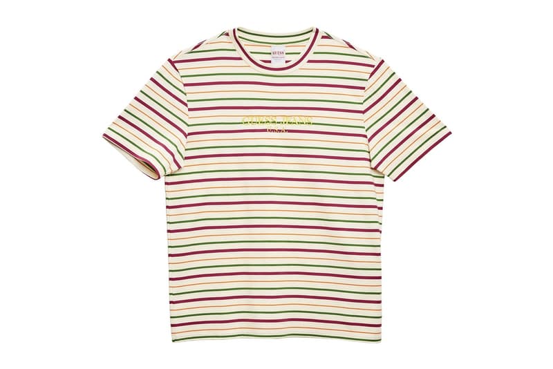 ショーン・ワザーズプーン x GUESS Jeans U.S.A. のコラボTシャツ一覧 西海岸の陽気な雰囲気を体現した夏にガシガシ着たいS/S Tシャツが豊富にラインアップ 先日、“VOTE FORWARD”の覇者として一躍世界にその名を知らしめたSean Wotherspoon(ショーン・ワザーズプーン)は、〈GUESS Jeans U.S.A.(ゲス ジーンズ U.S.A.)〉とのコラボレーションを予告するティーザーを投稿していた。本稿では、そのコレクションにラインアップするTシャツにクローズアップしたい。 人気の中心は『Round Two』のオーナーらしく、ボディ、袖、衿のリブ、ロゴで配色を変えたカラフルなS/Sだろう。また、ボーダーTシャツはピッチ違いで2種類。そして、コレクションタイトルである“GUESS Farmers Market”の文字をU字状に背面プリントした一枚は、パイナップルのアクセントがトロピカルな印象を与えてくれる。 夏にガシガシ愛用したい注目のダブルネームは、5月5日(現地時間)より発売開始。これまでの〈GUESS〉の動きを見ると、日本へのデリバリーにはタイムラグがあるはずなので、詳細はブランドからのアップデートを待とう。 あわせて、クラシカルなストリートスタイルを提案する〈GUESS GREEN LABEL〉の最新コレクションもお見逃しなく。