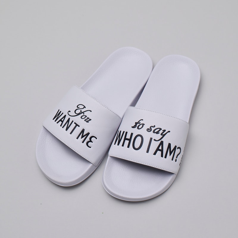 KIM JONES GU PRODUCTION 2018年夏コレクションの発売日＆アイテム詳細が解禁 〈Dior Homme〉を担う重鎮デザイナーが手がけた遊び心たっぷりの最旬スタイルに注目 AMBUSH® アンブッシュ YOON ユン Dior Hommeデ ィオール・オム Kim Jones キム・ジョーンズ Louis Vuitton ルイ・ヴィトン GU ジーユー KIM JONES GU PRODUCTION ジップアップコート テーラードジャケット ベースボールシャツ サイドポケット付きシャツ グラフィックTシャツ ボーダータンクトップ オーバーオール COMME des GARÇONS Shirt コム デ ギャルソン・シャツ トートバッグ ロングストラップ 6パネルキャップ 4月27日 HYPEBEAST ハイプビースト