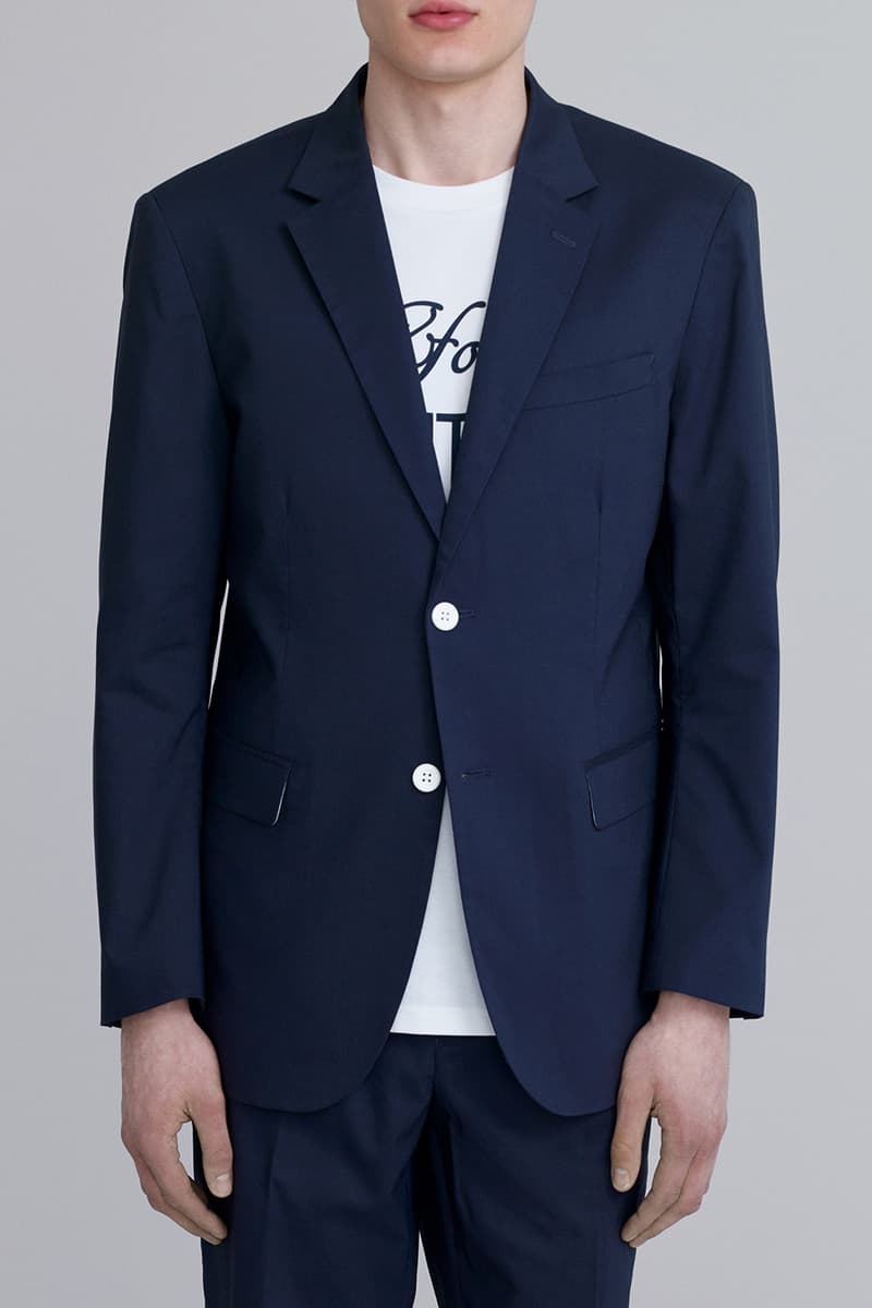 KIM JONES GU PRODUCTION 2018年夏コレクションの発売日&アイテム詳細が解禁 〈Dior Homme〉を担う重鎮デザイナーが手がけた遊び心たっぷりの最旬スタイルに注目 AMBUSH® アンブッシュ YOON ユン Dior Hommeデ ィオール・オム Kim Jones キム・ジョーンズ Louis Vuitton ルイ・ヴィトン GU ジーユー KIM JONES GU PRODUCTION ジップアップコート テーラードジャケット ベースボールシャツ サイドポケット付きシャツ グラフィックTシャツ ボーダータンクトップ オーバーオール COMME des GARÇONS Shirt コム デ ギャルソン・シャツ トートバッグ ロングストラップ 6パネルキャップ 4月27日 HYPEBEAST ハイプビースト