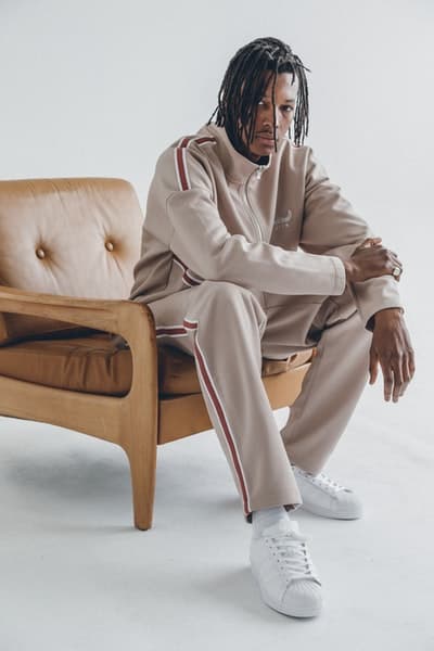 KITH がトレンドアイテムに焦点を当てた最新カプセル “Tracksuit Program” を発表  独特なカラーパレットを採用した玄人必見のアパレルウェアがずらり Nike ナイキ Timberland ティンバーランド Champion チャンピオン Makavelic マキャベリック adidas アディダス Columbia コロンビア コラボレーター ロニー・ファイグ KITH キス Tracksuit Program Brick Dust 赤茶 Vintage Violet 薄紫 Sage Tan トラックスーツ ハーフジップジャケット フーディ Tシャツ キャップ アパレルウェア Fred Perry フレッド・ペリー 月桂樹 65ドル 約7,102円 225ドル 約24,585円 4月27日 オンラインストア HYPEBEAST ハイプビースト