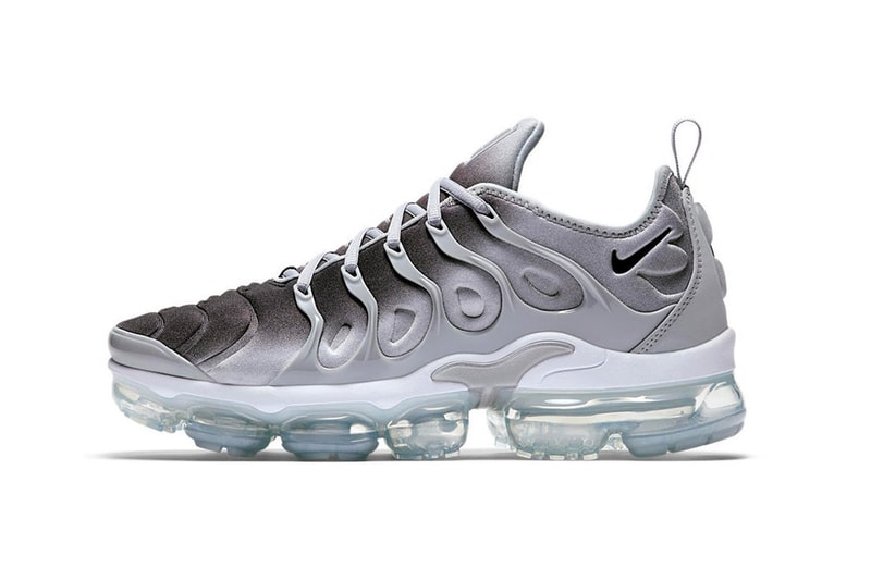 Nike よりグラデカラーでより個性的な表情に生まれ変わった新作 Air VaporMax Plus が2型登場 LGBTをサポートする“Be True”コレクションの2018年版との噂も…… Air Monarch エア モナーク ダッドスニーカー M2K Tekno Air Jordan 1 Homage to Home Air Max Day 3月26日 Nike ナイキ 3月1日（木） Air VaporMax Plus TPUケージ Airユニット ネオプレーンアッパー レインボー ACRONYM® アクロニウム LGBT セクシャルマイノリティ Be True 4月26日（現地時間） 190ドル 約20,454円  HYPEBEAST ハイプビースト