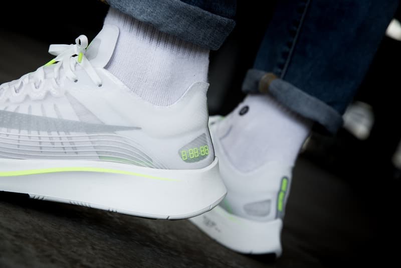 夏感たっぷりのカラーリングを纏った Nike Zoom Fly SP “Volt” にクローズアップ ヴァージル・アブローとの最新コラボにも登場予定のハイスペックランニングシューズをチェック Virgil Abloh ヴァージル・アブロー Off-White™️ オフホワイト Nike ナイキ スペシャルエディションモデル Zoom Fly SP Air Max 95 “Neon” Volt ストレッチウーヴンアッパー 特大スウッシュ Lunarlonクッショニング ドイツ スニーカーショップ OverKill Zoom Fly SP “Volt” HYPEBEAST ハイプビースト