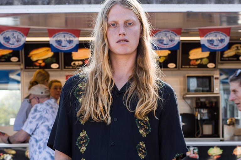 Pop Trading Company x Wayward London より故郷のビーチから着想を得たコラボカプセルが登場