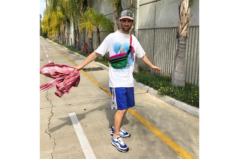 ショーン・ワザーズプーンが GUESS とのコラボレーションを示唆する画像を公開 果物を連想させる色とりどりのカラーリングを纏ったヴィンテージ風アイテムが勢揃い Air Max Day Nike ナイキ VOTE FORWARD Sean Wotherspoon ショーン・ワザーズプーン 有名古着屋 Round Two A$AP Rocky エイサップ・ロッキー GUESS ゲス GUESS Farmers Market ゲス ファーマーズ マーケット ユーズド ブリーチ加工 アノラックパーカ GUESS JEANS フーディ カラーブロッキングスウェット ジャージーパンツ バックパック HYPEBEAST ハイプビースト
