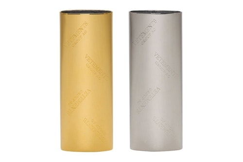 使い捨てライターを一瞬でHYPEにする Vetements のモノグラムケース