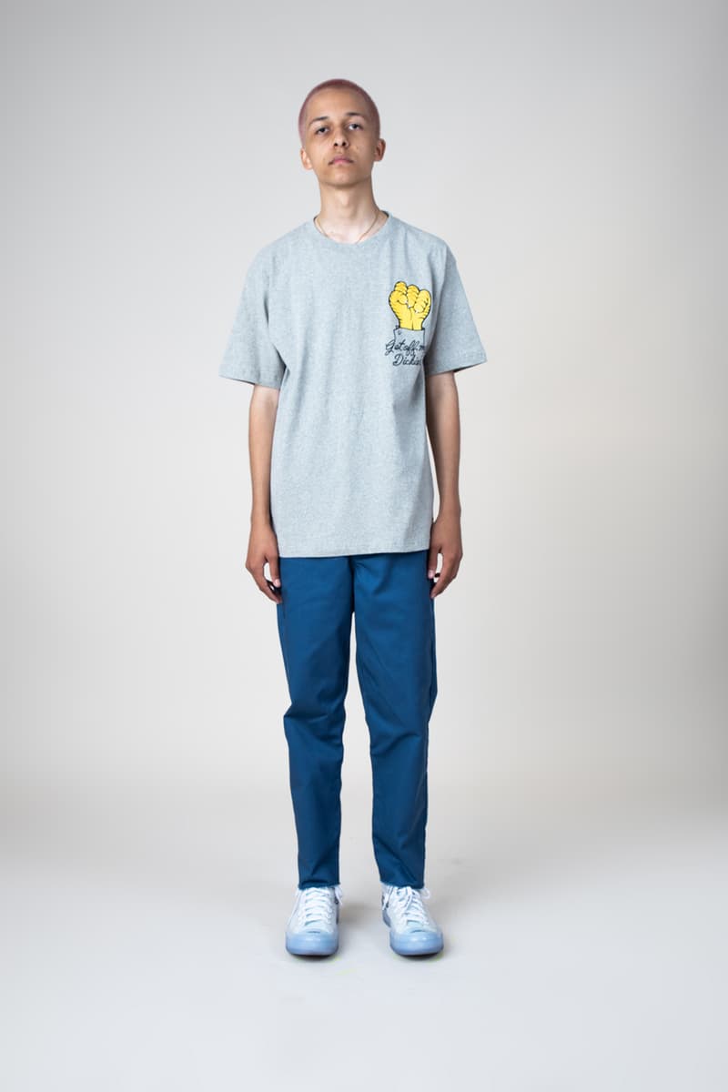 Dickies x UNION LA より古典的なアイテムを現代的に再構築した最新カプセルが登場 懐かしさを感じる色使いとアイコニックなロゴを際立たせた新感覚なワークウェアを提案 KAWS UNION ユニオン Noah ノア ROKIT ロキット Chris Gabbs クリス・ギブス UNION Los Angeles Dickies ディッキーズ GET OFF MY DICKIES コーチジャケット ボタンダウンシャツ フーディ ロングスリーブTシャツ ロゴTシャツ キャップ パステルカラー オンラインストア HYPEBEAST ハイプビースト