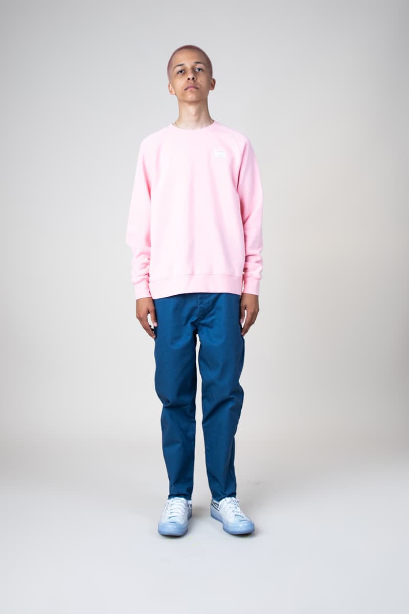 Dickies x UNION LA より古典的なアイテムを現代的に再構築した最新カプセルが登場 懐かしさを感じる色使いとアイコニックなロゴを際立たせた新感覚なワークウェアを提案 KAWS UNION ユニオン Noah ノア ROKIT ロキット Chris Gabbs クリス・ギブス UNION Los Angeles Dickies ディッキーズ GET OFF MY DICKIES コーチジャケット ボタンダウンシャツ フーディ ロングスリーブTシャツ ロゴTシャツ キャップ パステルカラー オンラインストア HYPEBEAST ハイプビースト