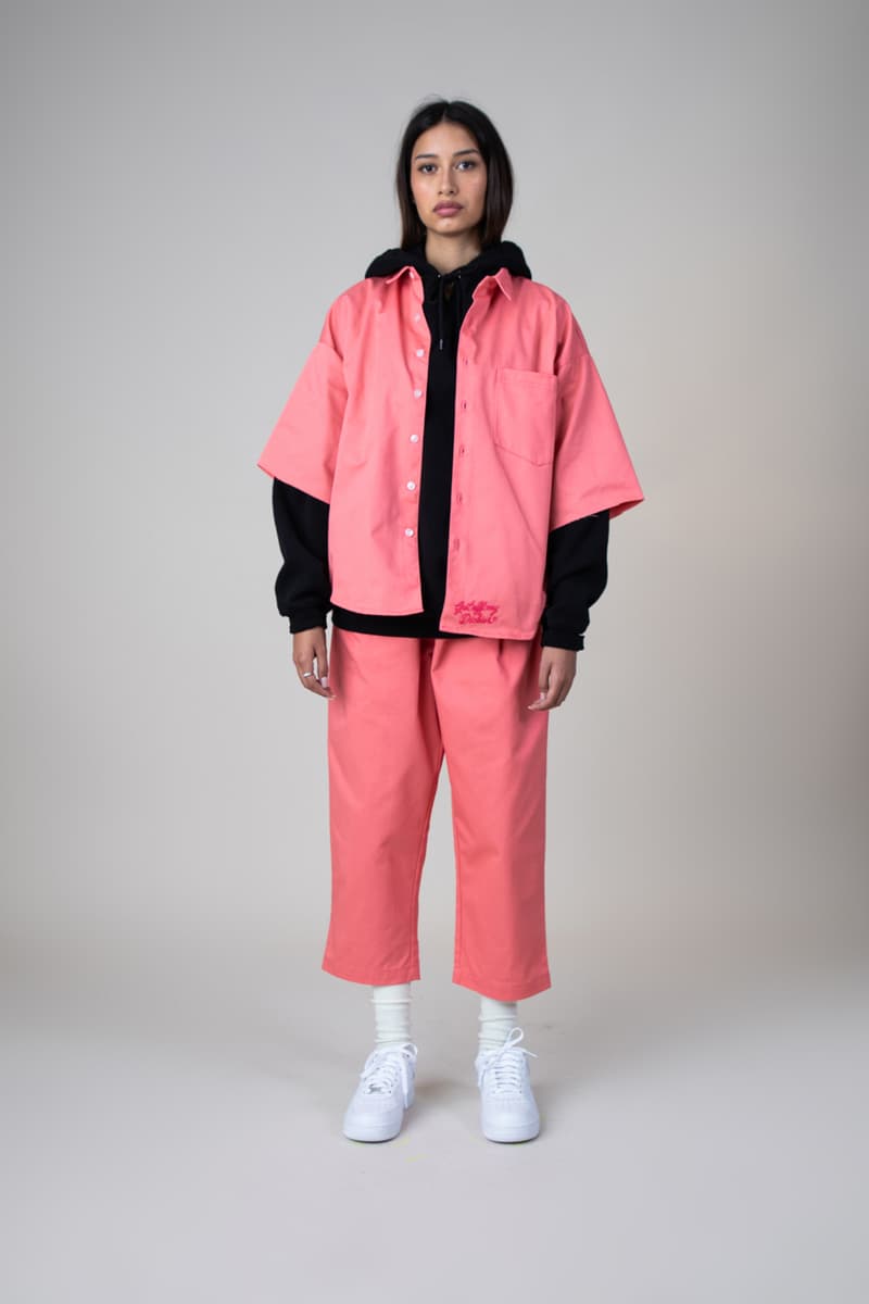 Dickies x UNION LA より古典的なアイテムを現代的に再構築した最新カプセルが登場 懐かしさを感じる色使いとアイコニックなロゴを際立たせた新感覚なワークウェアを提案 KAWS UNION ユニオン Noah ノア ROKIT ロキット Chris Gabbs クリス・ギブス UNION Los Angeles Dickies ディッキーズ GET OFF MY DICKIES コーチジャケット ボタンダウンシャツ フーディ ロングスリーブTシャツ ロゴTシャツ キャップ パステルカラー オンラインストア HYPEBEAST ハイプビースト