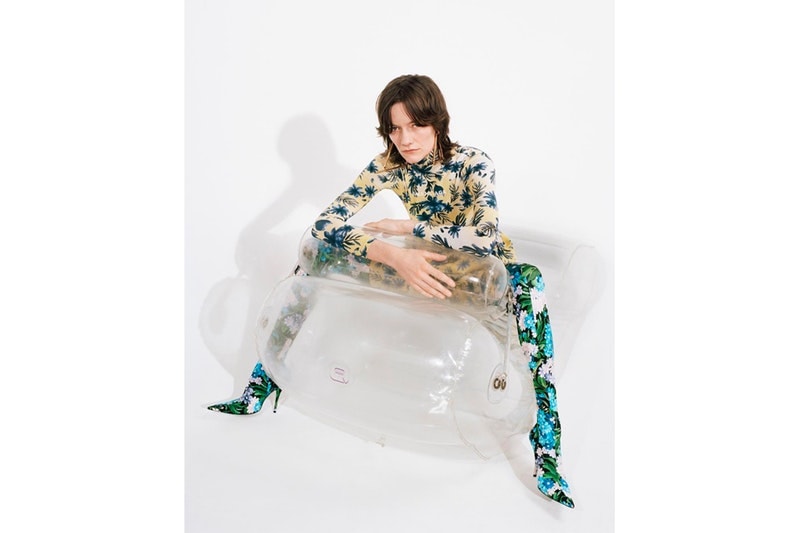 Balenciaga が2018年秋コレクションのプレオーダー会＆発売日を公開 チェック柄やストライプ模様といった秋冬の定番パターンを多様した玄人好みのアイテムが多数登場 中国人顧客 人種差別的 2018年春夏コレクション第1弾 デリバリー Balenciaga バレンシアガ 2018年プレフォールコレクション Instagram プレオーダー開始日 店頭販売日時 オンラインストア Kanye West カニエ・ウェスト Virgil Abloh ヴァージル・アブロー HYPEBEAST ハイプビースト
