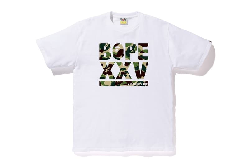 BAPE®️ のブランド設立25周年プロジェクト “BAPE XXV” が始動 〈Supreme（シュプリーム）〉や〈STÜSSY（ステューシー）〉と肩を並べるストリートの雄〈A BATHING APE®️（ア ベイシング エイプ）〉は、NIGO®（ニゴー）が1993年に立ち上げてから今年でブランド設立25周年を迎えた。そんな記念すべき1年を盛大に祝福すべく、〈BAPE®️〉は“BAPE XXV”プロジェクトを始動。コレクション第1弾ではAPE HEADやシャークモチーフに“25”を意味する“XXV”をアレンジし、Tシャツ3型、フーディ、時計、キーホルダー、iPhoneケース、ステッカーセットが登場する。また、本コレクションのメインとなる新柄“シティズカモ”には、BAPE®のアイコニックなロゴの数々、ショップを構える都市の地名に加え、25年＝四半世紀の月日を改めて感じさせる“1993-2018”の文字も組み込んだアニバーサリーにふさわしい仕上がりとなっている。  また、お馴染みのグリーン、ブルー、ピンクのカラーパレットには、限定色としてレッドを追加。“BAPE XXV”プロジェクトの幕開けとあるコレクション第1弾は、5月26日（土）より発売開始。取扱店舗などに関する詳細は、こちらから。  スワロフスキークリスタルを贅沢に使用した〈BAPE®️〉の新作ポロもお買い逃しのないように。 HYPEBEAST