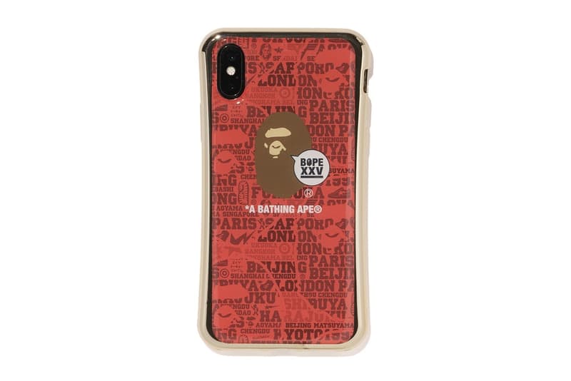 BAPE®️ のブランド設立25周年プロジェクト “BAPE XXV” が始動 〈Supreme（シュプリーム）〉や〈STÜSSY（ステューシー）〉と肩を並べるストリートの雄〈A BATHING APE®️（ア ベイシング エイプ）〉は、NIGO®（ニゴー）が1993年に立ち上げてから今年でブランド設立25周年を迎えた。そんな記念すべき1年を盛大に祝福すべく、〈BAPE®️〉は“BAPE XXV”プロジェクトを始動。コレクション第1弾ではAPE HEADやシャークモチーフに“25”を意味する“XXV”をアレンジし、Tシャツ3型、フーディ、時計、キーホルダー、iPhoneケース、ステッカーセットが登場する。また、本コレクションのメインとなる新柄“シティズカモ”には、BAPE®のアイコニックなロゴの数々、ショップを構える都市の地名に加え、25年＝四半世紀の月日を改めて感じさせる“1993-2018”の文字も組み込んだアニバーサリーにふさわしい仕上がりとなっている。  また、お馴染みのグリーン、ブルー、ピンクのカラーパレットには、限定色としてレッドを追加。“BAPE XXV”プロジェクトの幕開けとあるコレクション第1弾は、5月26日（土）より発売開始。取扱店舗などに関する詳細は、こちらから。  スワロフスキークリスタルを贅沢に使用した〈BAPE®️〉の新作ポロもお買い逃しのないように。 HYPEBEAST