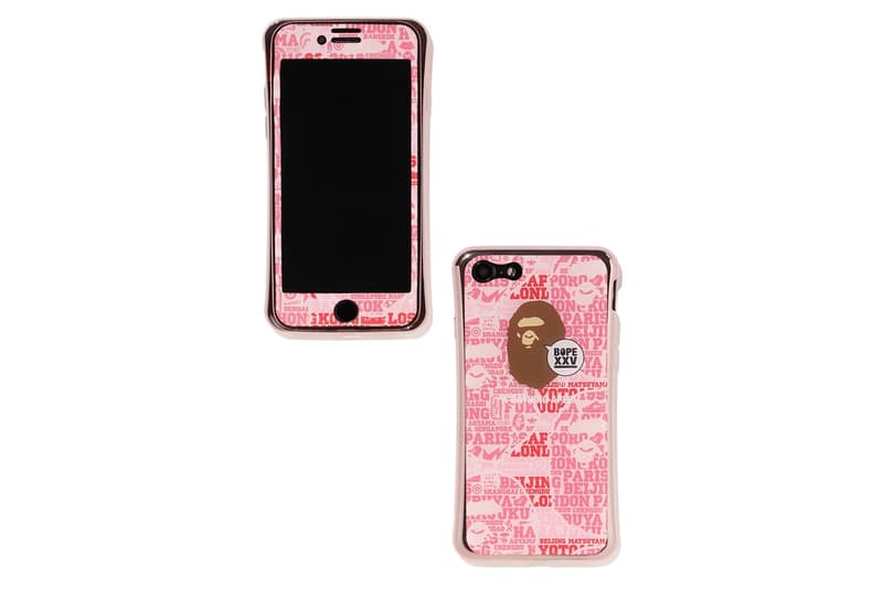 BAPE®️ のブランド設立25周年プロジェクト “BAPE XXV” が始動 〈Supreme（シュプリーム）〉や〈STÜSSY（ステューシー）〉と肩を並べるストリートの雄〈A BATHING APE®️（ア ベイシング エイプ）〉は、NIGO®（ニゴー）が1993年に立ち上げてから今年でブランド設立25周年を迎えた。そんな記念すべき1年を盛大に祝福すべく、〈BAPE®️〉は“BAPE XXV”プロジェクトを始動。コレクション第1弾ではAPE HEADやシャークモチーフに“25”を意味する“XXV”をアレンジし、Tシャツ3型、フーディ、時計、キーホルダー、iPhoneケース、ステッカーセットが登場する。また、本コレクションのメインとなる新柄“シティズカモ”には、BAPE®のアイコニックなロゴの数々、ショップを構える都市の地名に加え、25年＝四半世紀の月日を改めて感じさせる“1993-2018”の文字も組み込んだアニバーサリーにふさわしい仕上がりとなっている。  また、お馴染みのグリーン、ブルー、ピンクのカラーパレットには、限定色としてレッドを追加。“BAPE XXV”プロジェクトの幕開けとあるコレクション第1弾は、5月26日（土）より発売開始。取扱店舗などに関する詳細は、こちらから。  スワロフスキークリスタルを贅沢に使用した〈BAPE®️〉の新作ポロもお買い逃しのないように。 HYPEBEAST