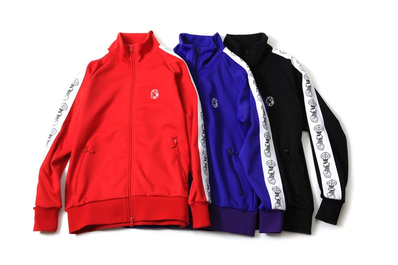 Billionaire Boys Club より “HEART & MIND” ロゴをアームテープに忍ばせた日本限定トラックスーツが登場 デザイン性と病み付きになる穿き心地を兼備した万能ウェアは今季マストバイ Pharrell Williams ファレル・ウィリアムス Billionaire Boys Club ビリオネア・ボーイズ・クラブ HEART & MIND 宇宙飛行士ロゴ ブラック パープル レッド HYPEBEAST ハイプビースト